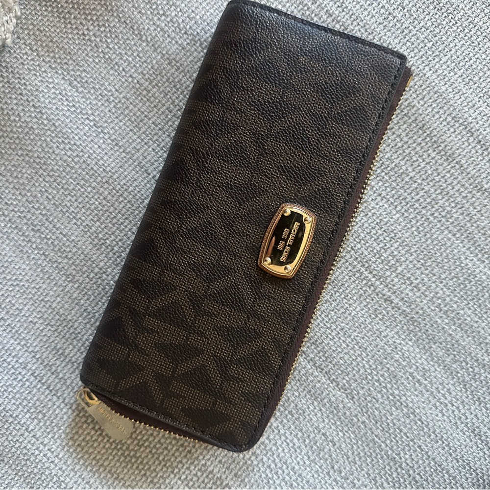 Michael Kors Logo Pattern Leather Wallet